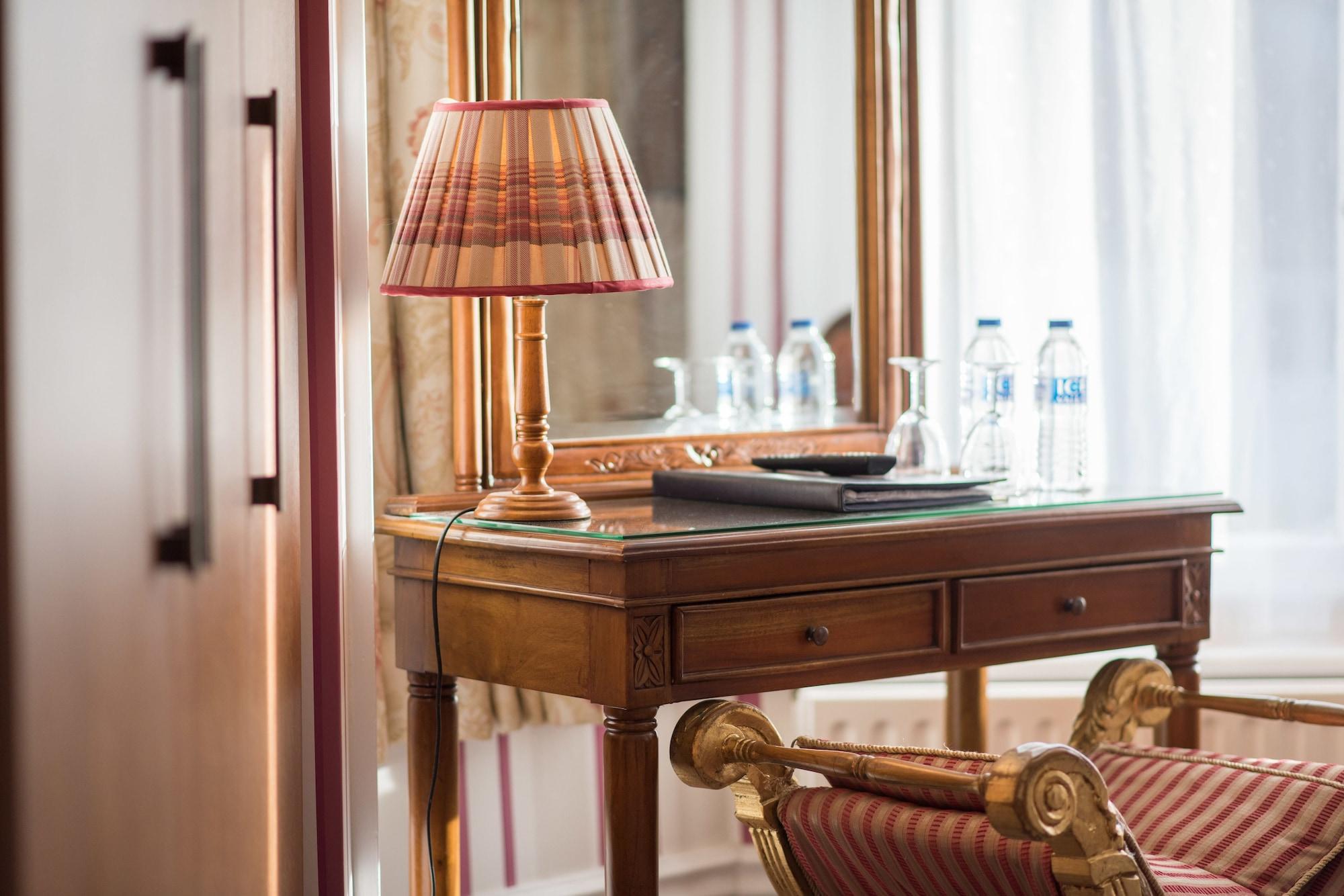 Grovefield Manor Hotel Пул Екстериор снимка