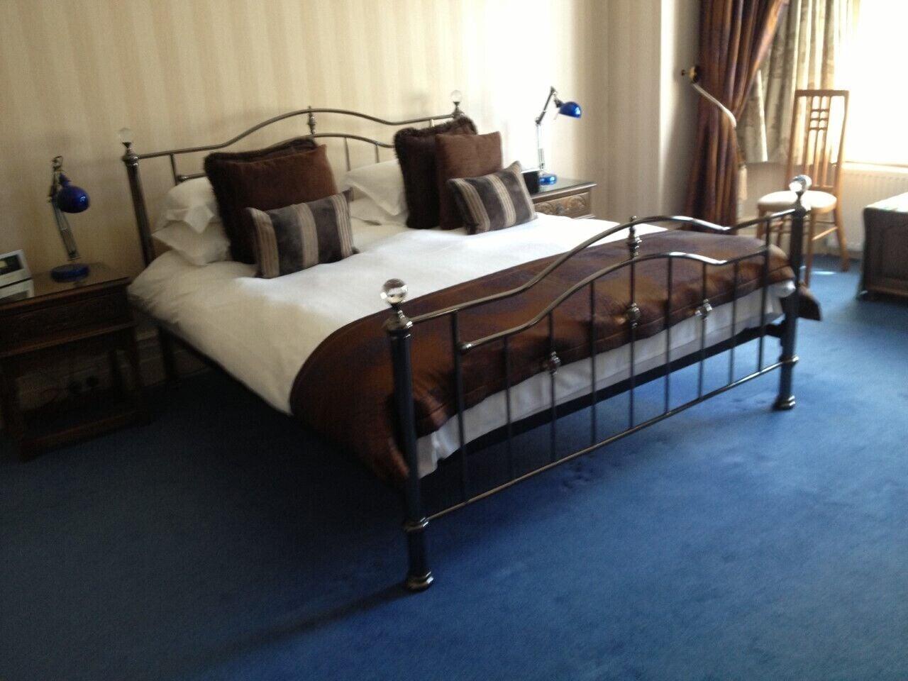 Grovefield Manor Hotel Пул Екстериор снимка