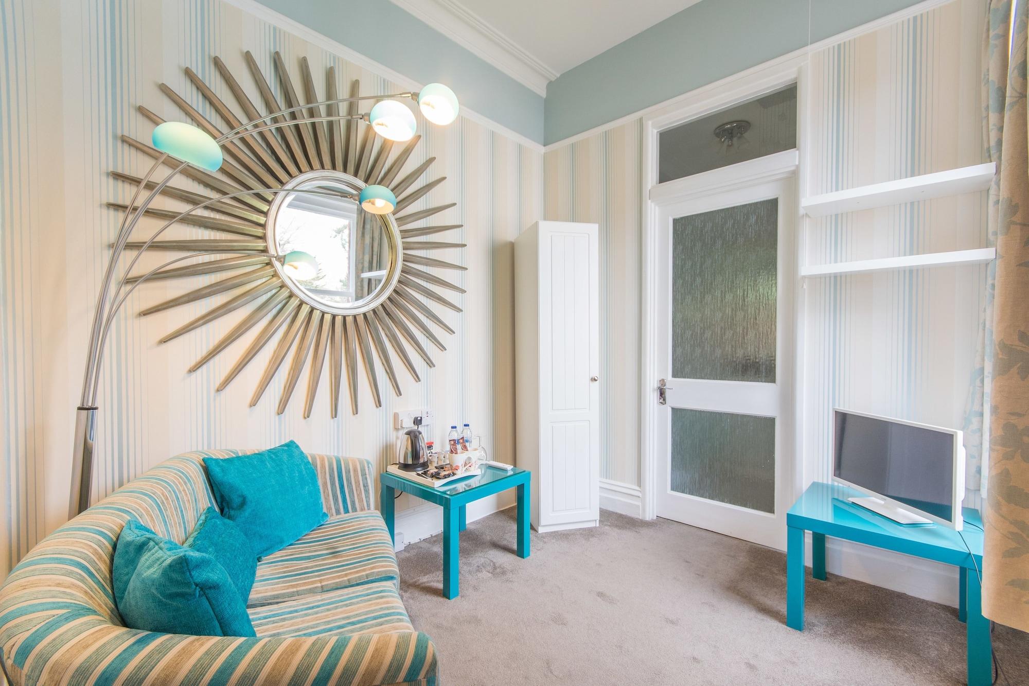 Grovefield Manor Hotel Пул Екстериор снимка