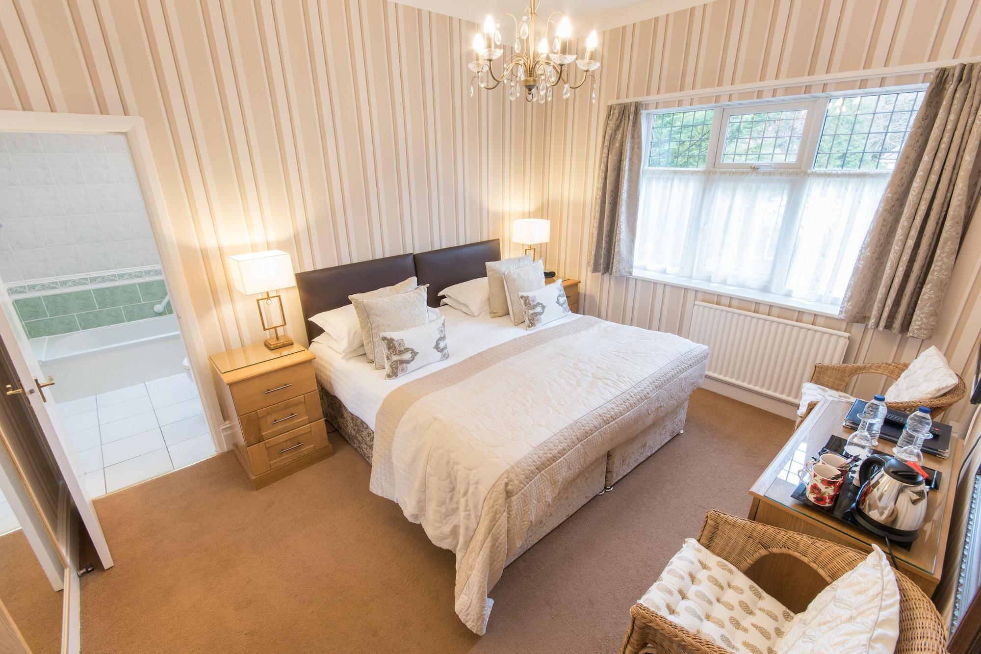 Grovefield Manor Hotel Пул Екстериор снимка